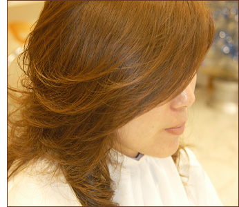 �J�ŕ]���̃f�W�^���p�[�}�A�ł��A�y�d�q�n�̃f�W�^���J�[���͂�����ƈႢ�܂��B